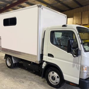 Dog Wash Trailer King Maxi Truck Standard Package